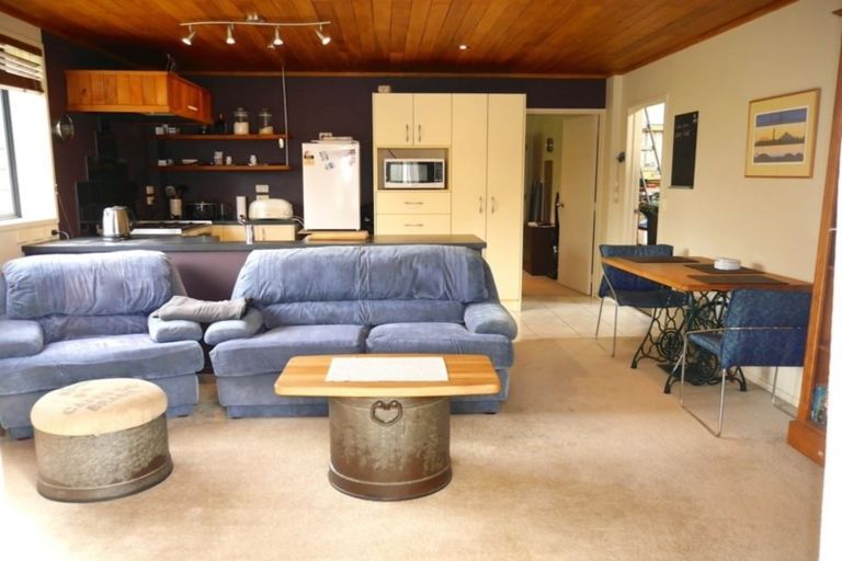 Photo of property in 15 Hurworth Road, Hurworth, New Plymouth, 4371