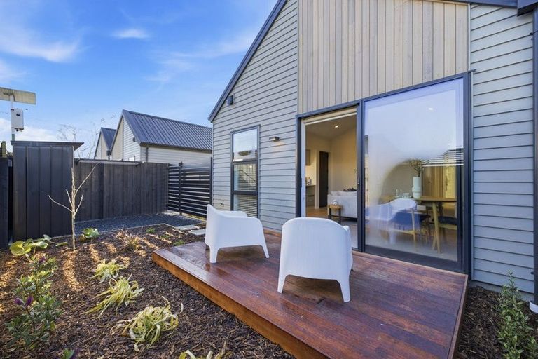 Photo of property in 2 Evatt Street, Bryndwr, Christchurch, 8053