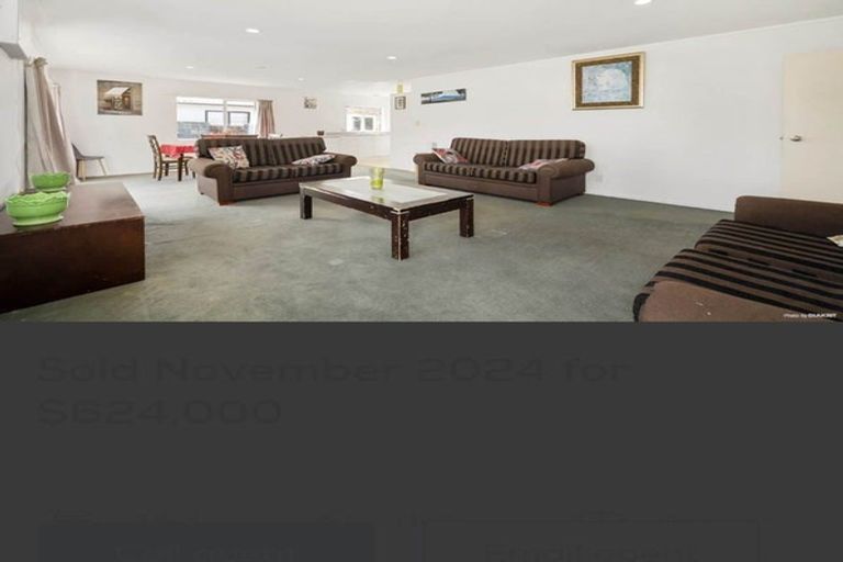 Photo of property in 1/18 Eulogy Place, Randwick Park, Auckland, 2105
