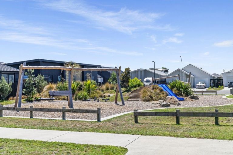 Photo of property in 75 Pasture Way, Papamoa, 3118