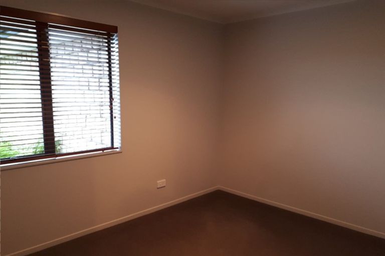 Photo of property in 14 Te Kauri Place, Helensville, 0800