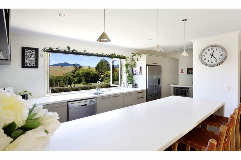 Photo of property in 6 Gossey Drive, Wakefield, 7025