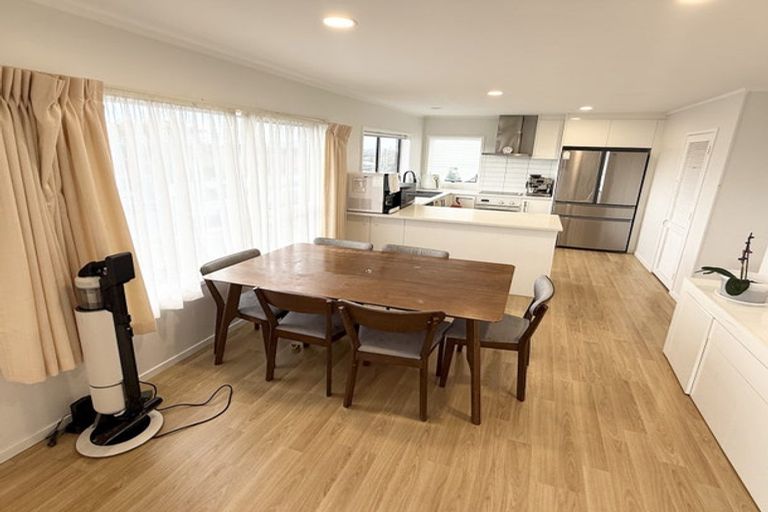 Photo of property in 1/16 Quebec Road, Milford, Auckland, 0620