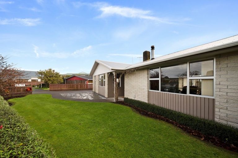 Photo of property in 12 Green Lane, Hawera, 4610