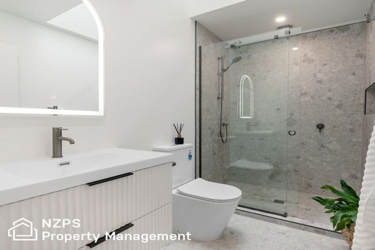 Photo of property in 1/1 Green Street, Mosgiel, 9024