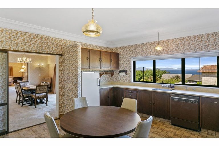 Photo of property in 62 Harvey Street, Waipahihi, Taupo, 3330