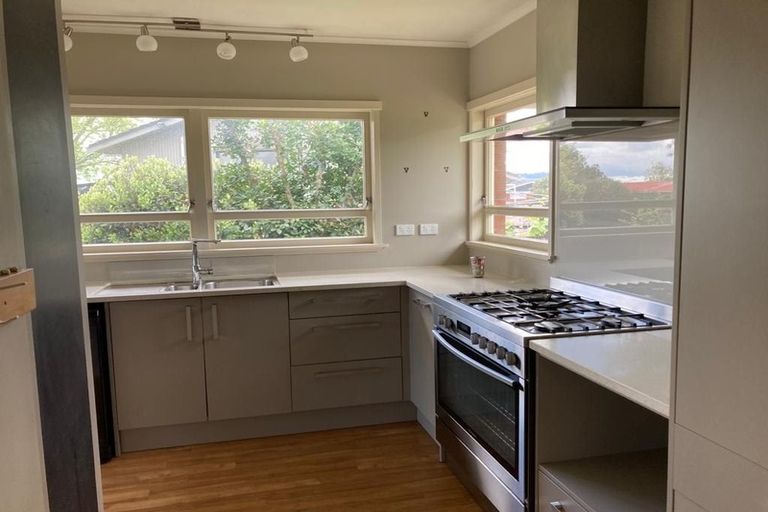 Photo of property in 4 Barnhill Crescent, Pahurehure, Papakura, 2113