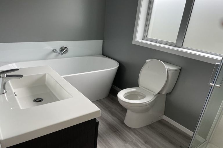 Photo of property in 34 Nile Street, Waterloo, Lower Hutt, 5011