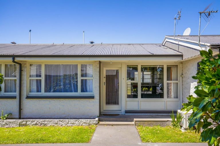 Photo of property in 2/60 Avalon Street, Richmond, Christchurch, 8013