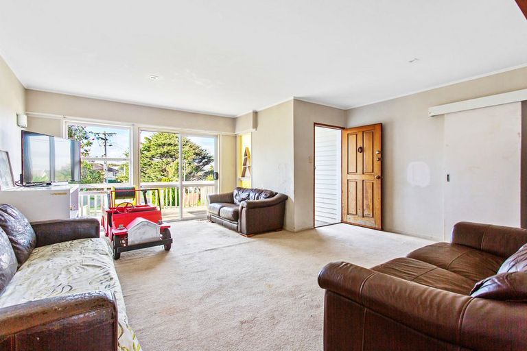 Photo of property in 8 Lympne Lane, Mangere, Auckland, 2022