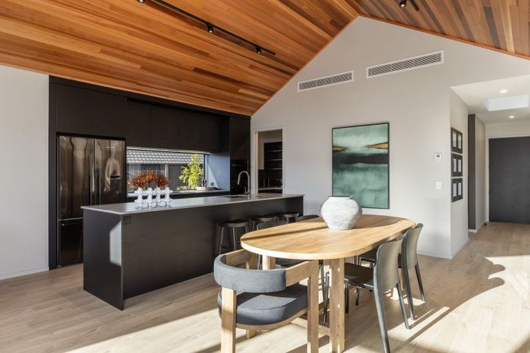 Photo of property in 56 Tironui Drive, Taradale, Napier, 4112