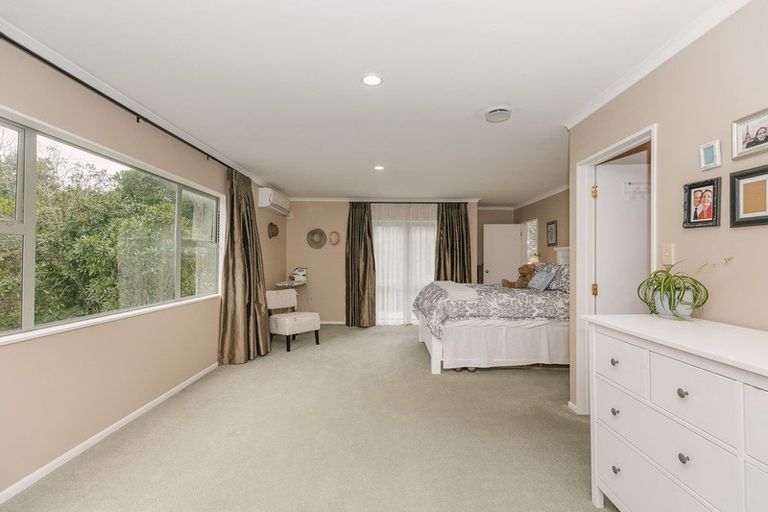 Photo of property in 8a Williams Terrace, Fitzherbert, Palmerston North, 4410