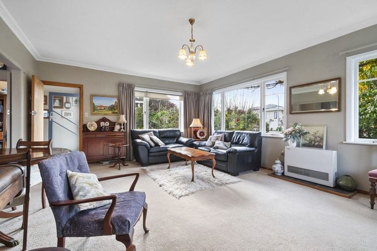 Photo of property in 5 Epsom Road, Hokowhitu, Palmerston North, 4410