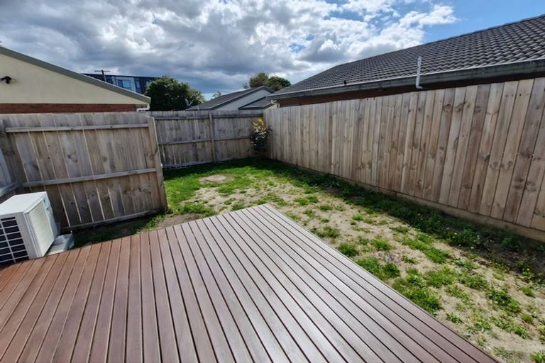 Photo of property in 33 Whautapu Court, Avondale, 1026