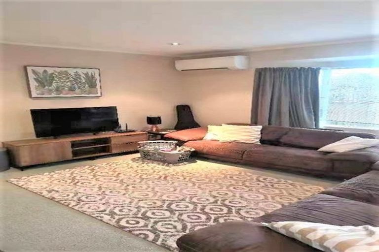 Photo of property in 2/275 Waterloo Road, Waterloo, Lower Hutt, 5011