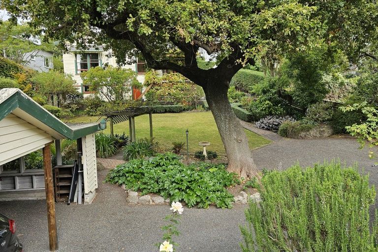 Photo of property in 19 Cameron Road, Bluff Hill, Napier, 4110