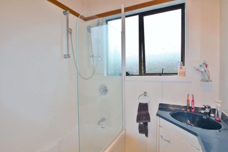 Photo of property in 16 Milton Street, Gore, 9710