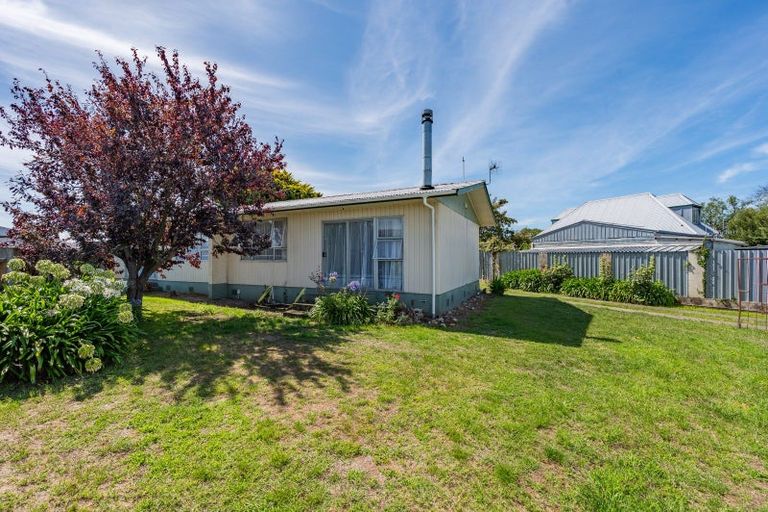 Photo of property in 27 Liverpool Crescent, Flaxmere, Hastings, 4120