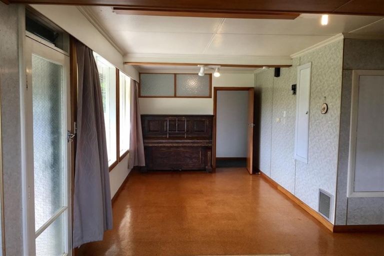 Photo of property in 37 Kiwi Road, Raumati Beach, Paraparaumu, 5032