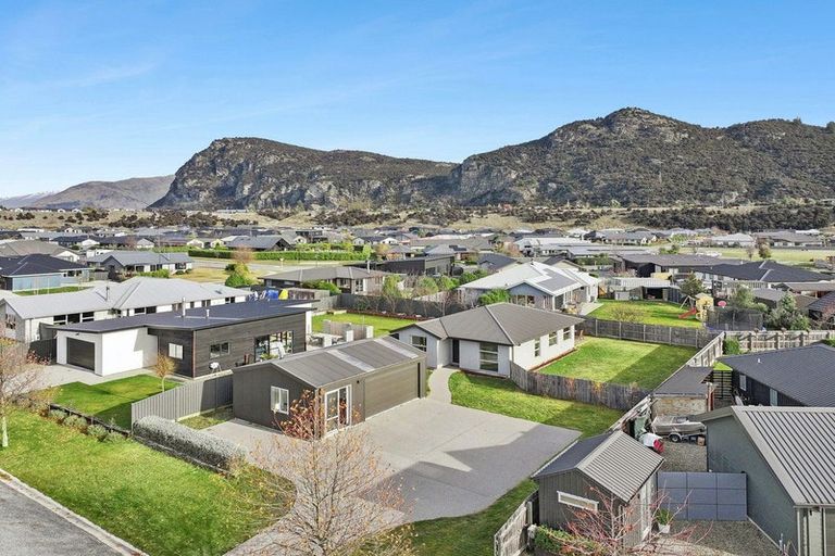 Photo of property in 14 Finch Street, Albert Town, Wanaka, 9305