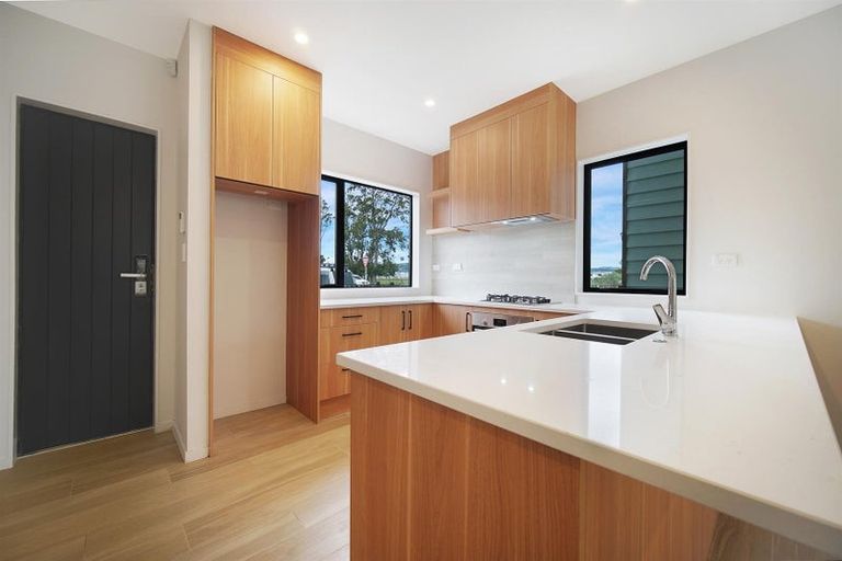 Photo of property in 5 Bei Road, Papakura, 2110