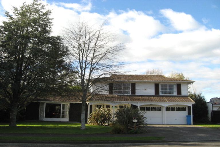 Photo of property in 41 Highbury Drive, Levin, 5510