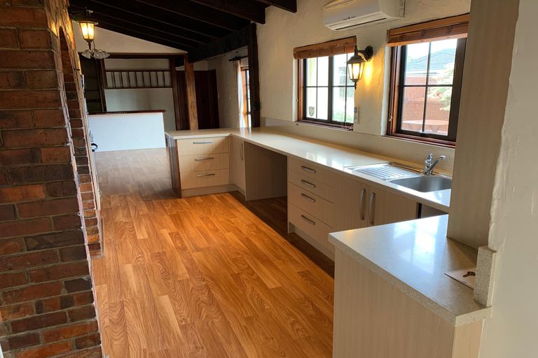 Photo of property in 2 Bramley Drive, Farm Cove, Auckland, 2012