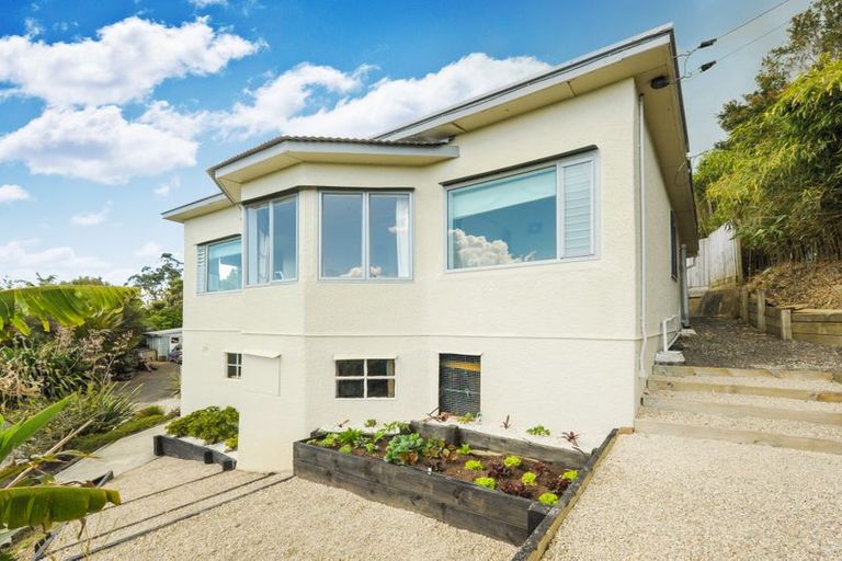 Photo of property in 137 Victory Road, Laingholm, Auckland, 0604