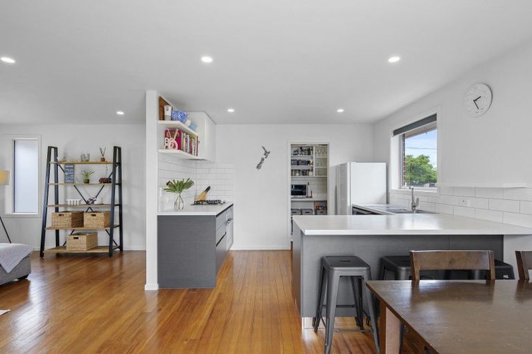 Photo of property in 63 Appleby Crescent, Burnside, Christchurch, 8053