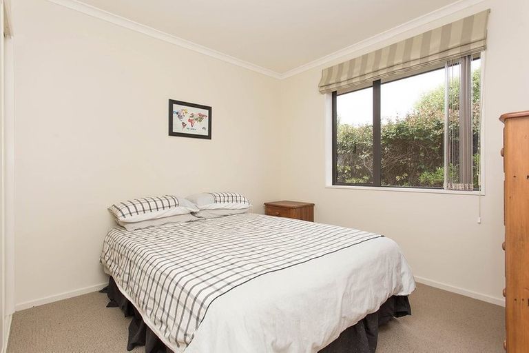 Photo of property in 11 Parkside Crescent, Northwood, Christchurch, 8051