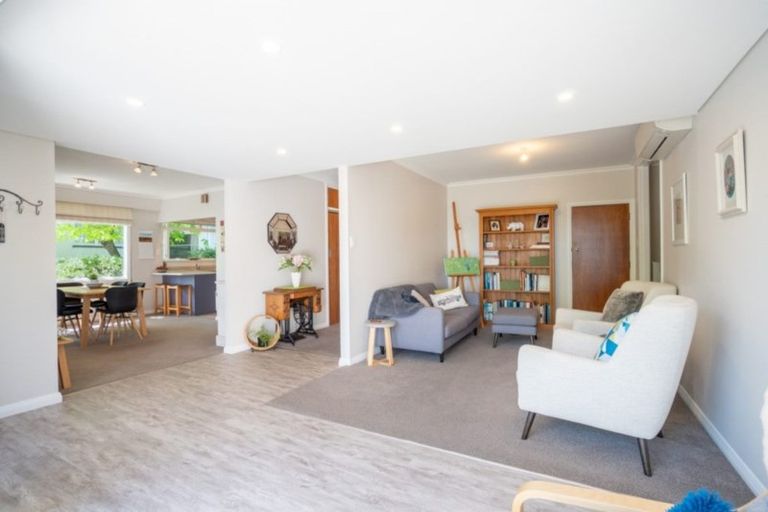 Photo of property in 36 Churchill Avenue, Hokowhitu, Palmerston North, 4410