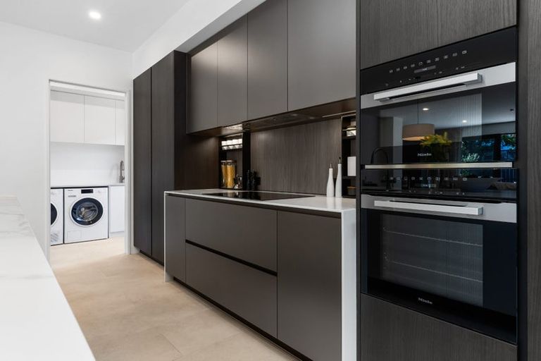 Photo of property in 9 Hewitts Road, Merivale, Christchurch, 8014