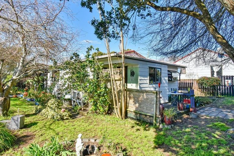Photo of property in 7a Justamere Place, Weymouth, Auckland, 2103