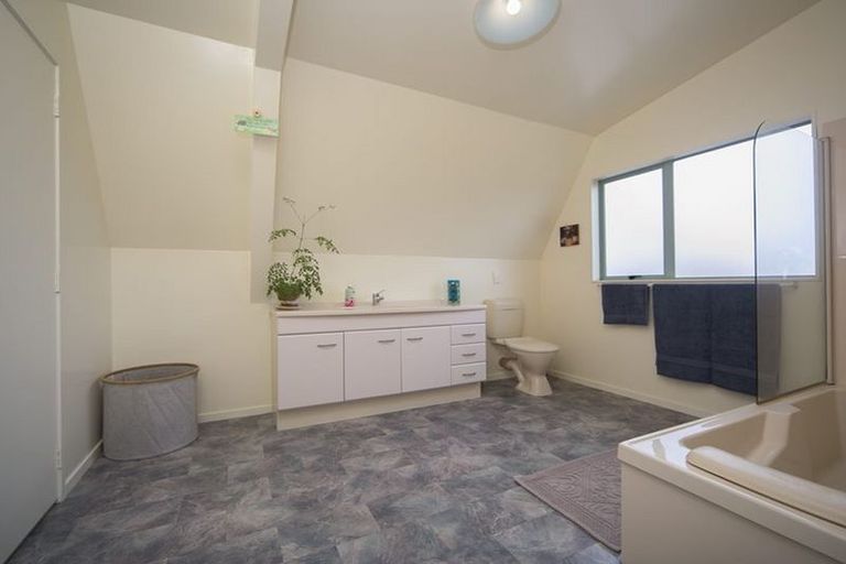 Photo of property in 61 Queen Street, Riverhead, 0820