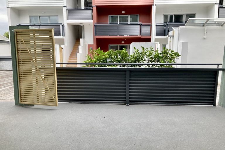 Photo of property in Amuri Park Apartments, 37/280 Bealey Avenue, Christchurch Central, Christchurch, 8013