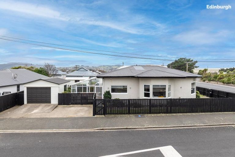 Photo of property in 142 Victoria Road, Saint Kilda, Dunedin, 9012
