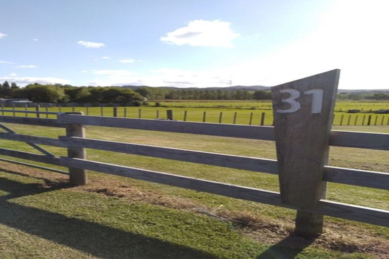 Photo of property in 31 Marsden Point Road, Ruakaka, 0116