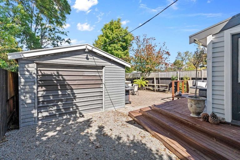 Photo of property in 130 Somerfield Street, Somerfield, Christchurch, 8024