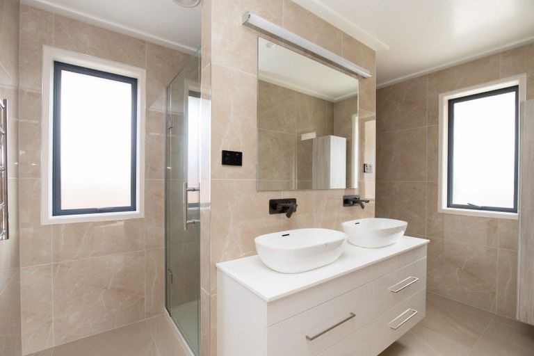 Photo of property in 27 Costello Drive, Ngatea, 3503