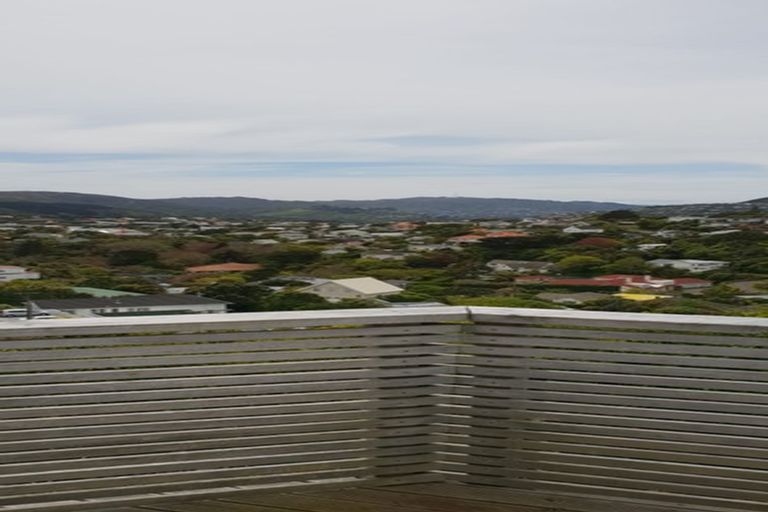 Photo of property in 3 Voltaire Street, Karori, Wellington, 6012