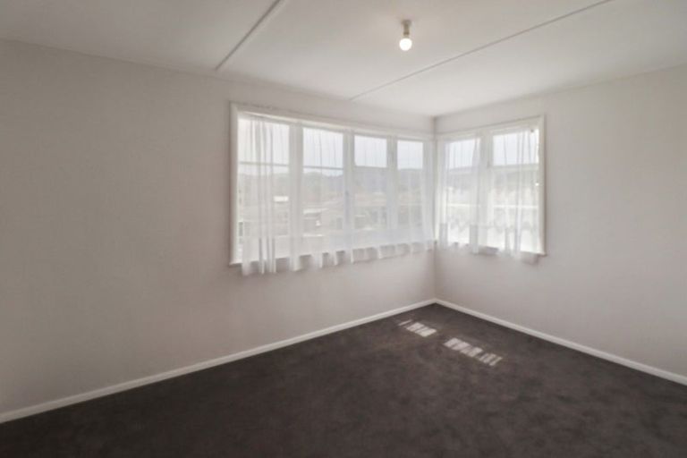 Photo of property in 270 Naenae Road, Naenae, Lower Hutt, 5011