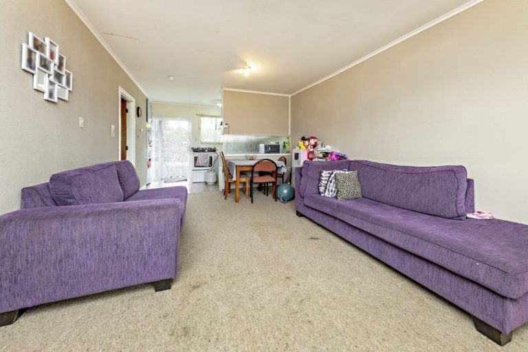 Photo of property in 2/43 Wyllie Road, Papatoetoe, Auckland, 2025