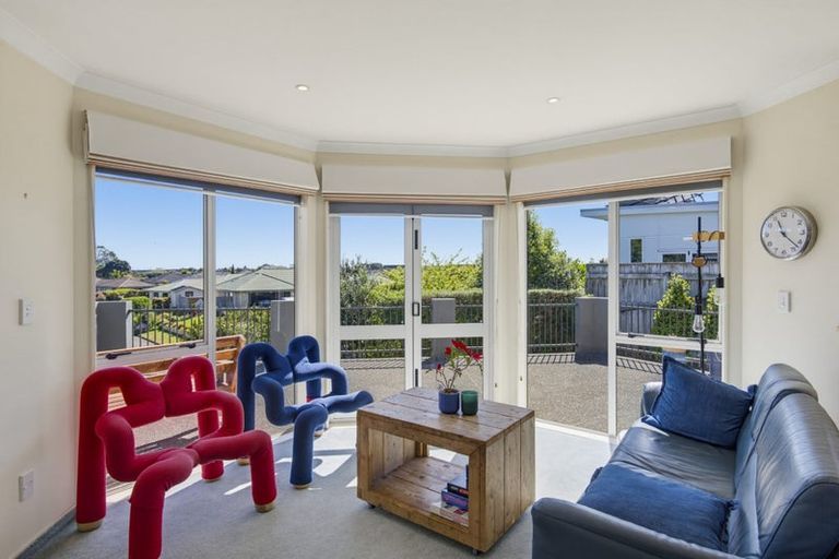 Photo of property in 111 Milne Drive, Paraparaumu, 5032