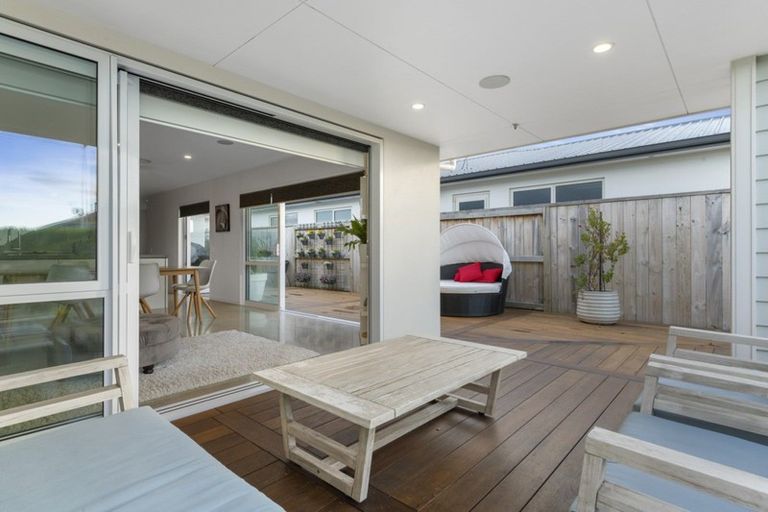 Photo of property in 74 Penetaka Heights, Pyes Pa, Tauranga, 3112