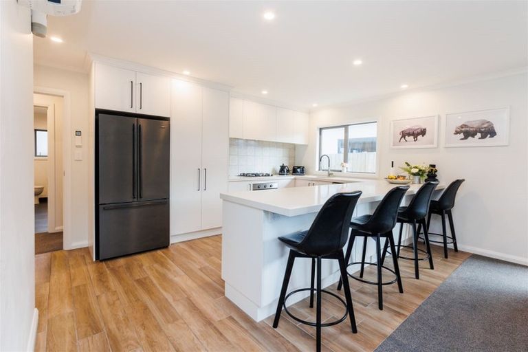 Photo of property in 4a Freedom Drive, Kelvin Grove, Palmerston North, 4414