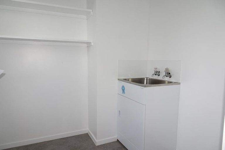 Photo of property in 218 Warwick Road, Mayfair, Hastings, 4122