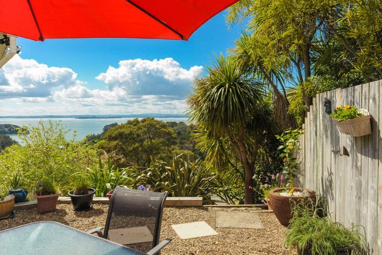 Photo of property in 137 Victory Road, Laingholm, Auckland, 0604