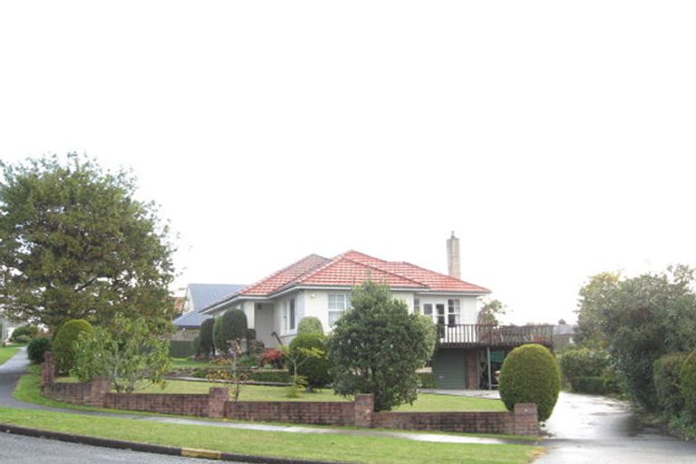 Photo of property in 6 Sale Street, Cockle Bay, Auckland, 2014