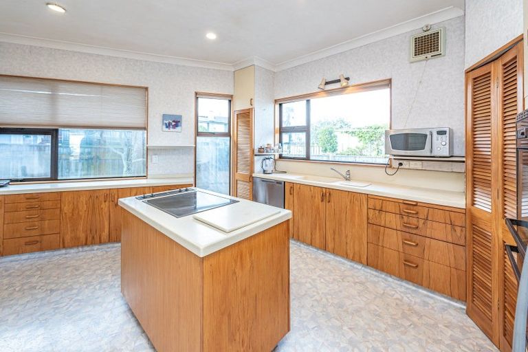 Photo of property in 9 Tower Crescent, Durie Hill, Whanganui, 4500