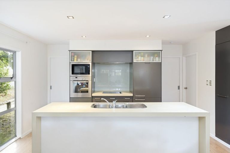 Photo of property in 8 Roy Maloney Drive, Henderson, Auckland, 0612